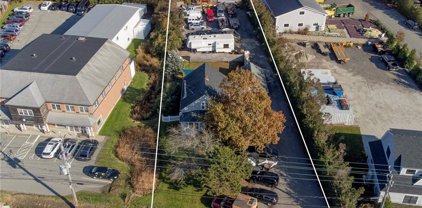 999 Aquidneck Avenue, Middletown