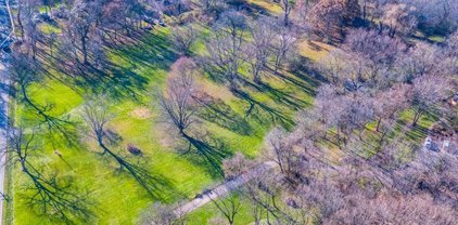 10215 N River Road, Algonquin