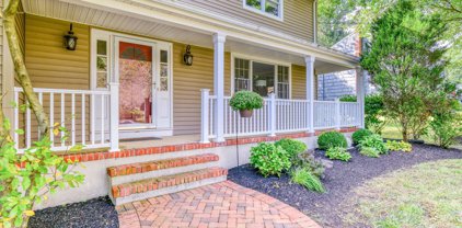 17 Carriage Drive, Middletown