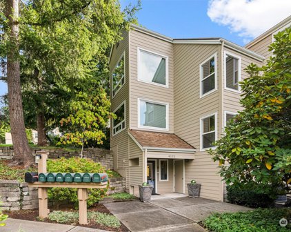 4152 Providence Point Dr  SE Unit #207, Issaquah