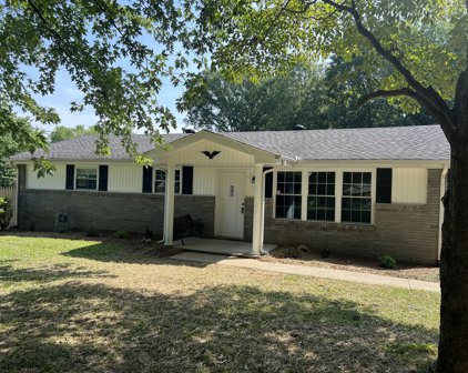 1304 Ellington Dr, Lafayette