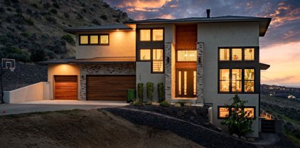 1067 Meadow Hills Dr., Richland