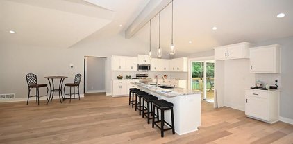 9305 NW 79th Street, Weatherby Lake