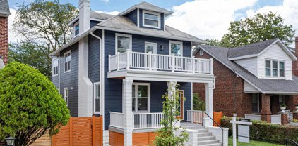 6819 8th St Nw, Washington