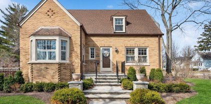 1701 Washington Avenue, Wilmette