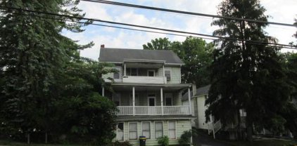 220 Creek Rd, Camp Hill