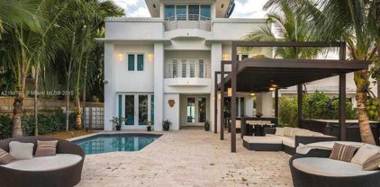 277 N Coconut Ln, Miami Beach