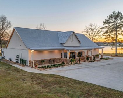 2091 Steele Station Road, Rainbow City