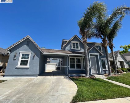456 Meadow Creek Drive, Patterson