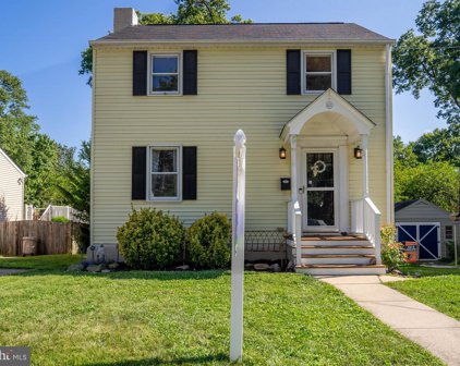 417 Locust Dr, Catonsville