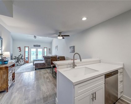 611 Lauderdale Drive, Rockport