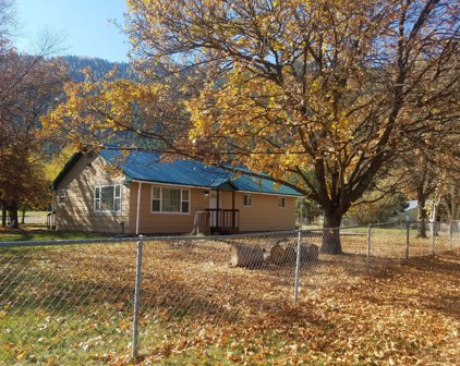 312 Country Lane, Superior