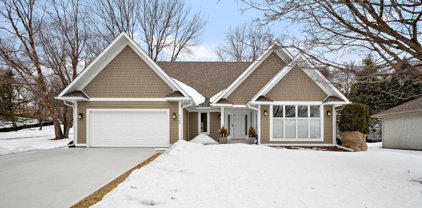 6388 Fallbrook Road, Eden Prairie