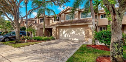 1076 Sw 158th Way Unit #1076, Pembroke Pines