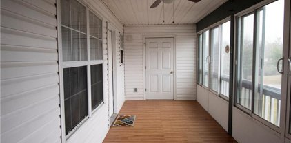 2310 NE 68 Street, Gladstone