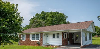 1326 26th Sw Street, Hickory