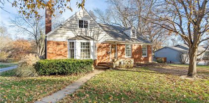 8501 Valley View Drive, Overland Park