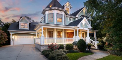 60 Forest Avenue, Naperville