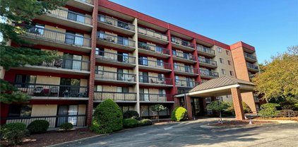 1987 Centurion Dr Unit 510, Forest Hills Boro