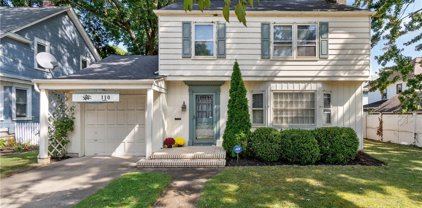 110 Hall Street, Orrville