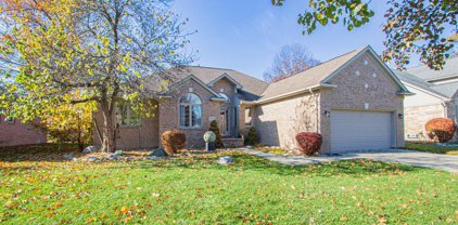 41025 Vista Woods, Clinton Twp