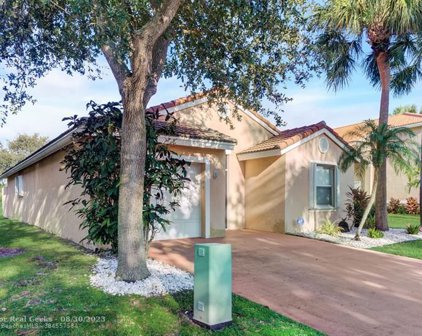 8097 Pelican Harbour Dr, Lake Worth