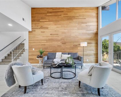8352 Kingfisher Drive, Huntington Beach