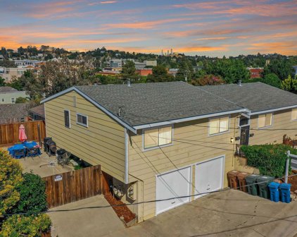 445 Richardson St, Martinez