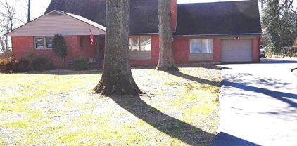 1507 Forest Ln, Woodbridge