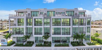 4014 Ne 167 St, North Miami Beach