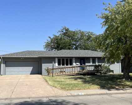 520 Edgemore St, Dodge City