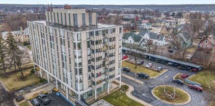 715 W Michigan Avenue Unit 305, Jackson
