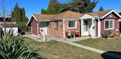 313 S 65th Street, Tacoma