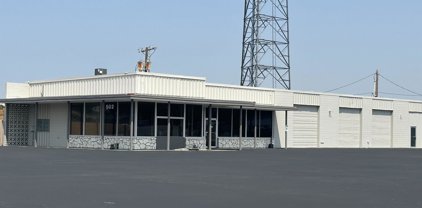 502 Wellsian Way, Richland