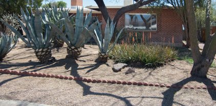 2102 E Florence, Tucson