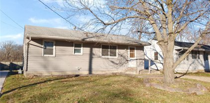 2832 E 36th Street, Des Moines