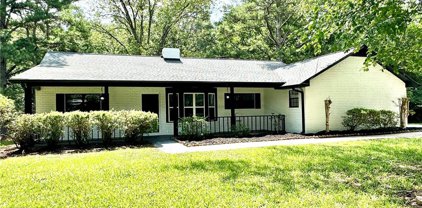 570 Old Greenville Road, Fayetteville