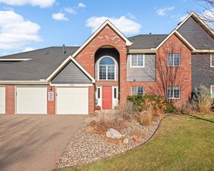 2556 Concord Way, Mendota Heights