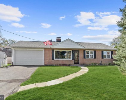 2560 Springwood Rd, York