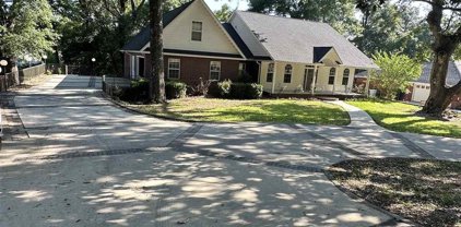 5764 Mill Pond Ln, Milton
