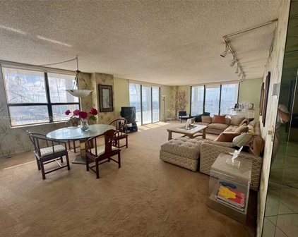 9801 Collins Ave Unit #18R, Bal Harbour