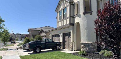 386 Fletcher Ln, Brentwood