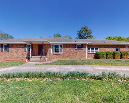 107 Hawkins Rd, Clarksville