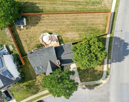 5000 Robin Ct, Frederick