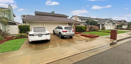 8281 Kingsdale Drive, Huntington Beach