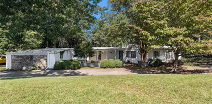 600 Mountain View Circle, Gainesville