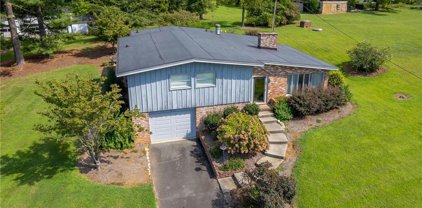 571 Bowers Road, Lexington