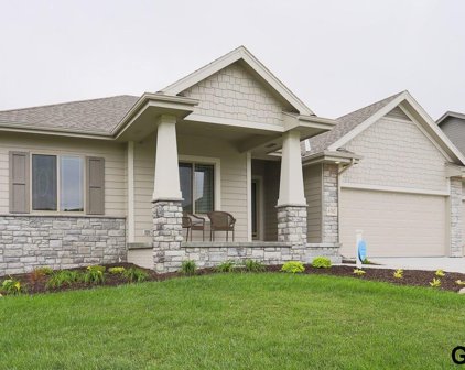 5121 Heartland Drive, Papillion
