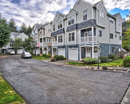 767 NW Juniper Street Unit #767, Issaquah