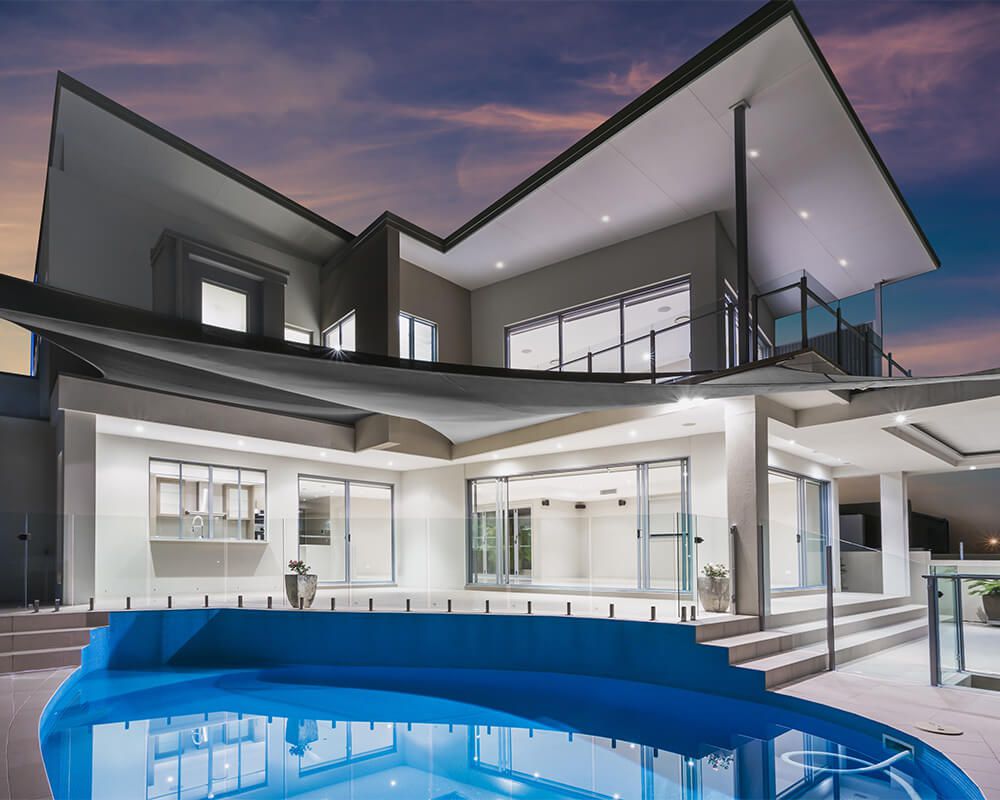 Casa Linda Real Estate